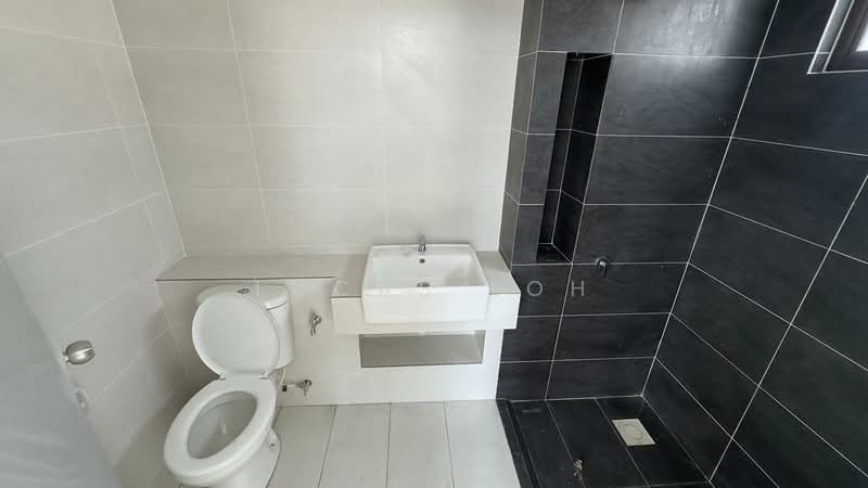 2-storey Terraced House for Sale in Eco Grandeur (Puncak Alam) - Lucas Loh - Bathroom - PropertyGuru.com.my