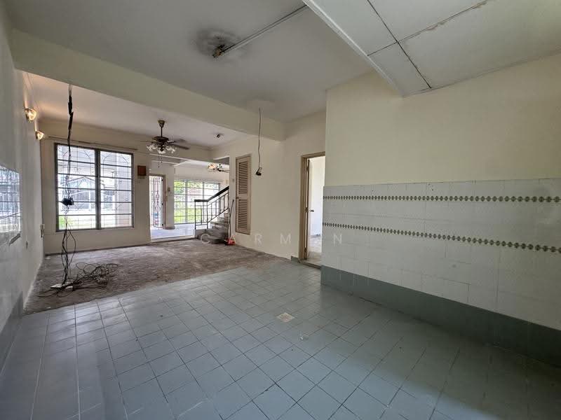Rumah Teres 2-Tingkat untuk Dijual di Usj 20 (Subang Jaya) - Carmen Lee - Living Room - PropertyGuru.com.my