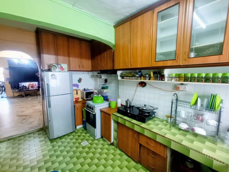 2-storey Terraced House for Sale in Batu Caves (Selangor) - Shaziery Iskandar - Kitchen - PropertyGuru.com.my