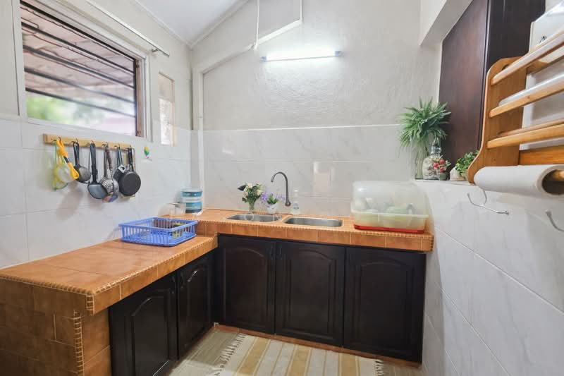 2-storey Terraced House for Sale in Usj 3 (Subang Jaya) - Jason Ooi - Kitchen - PropertyGuru.com.my