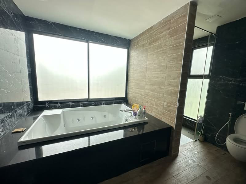 Bungalow for Sale in Iskandar Puteri (Nusajaya) (Johor) - Katherine Leow - Bathroom - PropertyGuru.com.my
