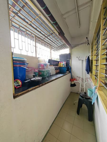 Rumah Flat untuk Dijual di Bukit Gedong - Yan . - Balcony - PropertyGuru.com.my