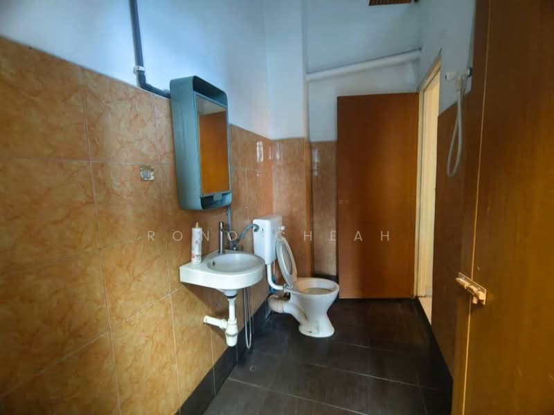 2-storey Terraced House for Sale in Taman Puchong Perdana (Puchong) - Rono Cheah - Bathroom - PropertyGuru.com.my