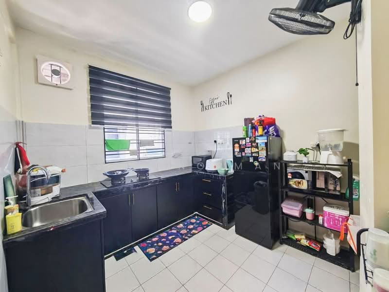 Taman Scientex Senai untuk Untuk Dijual - RM 315,000, Mac 2026 - Kitchen - PropertyGuru.com.my
