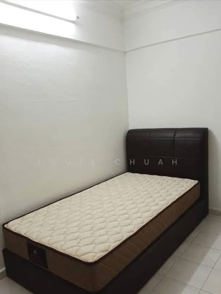 Apartment for Rent at Taman Pekaka Block 31 - Louis Chuah - Bedroom - PropertyGuru.com.my