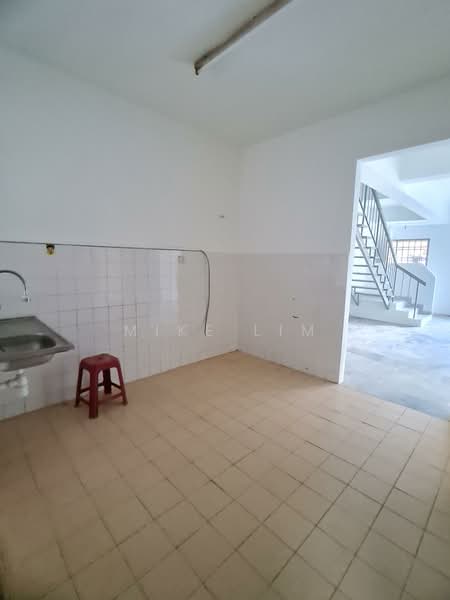 2-storey Terraced House for Rent in Bandar Mahkota Cheras (Cheras) - Mike Lim - Kitchen - PropertyGuru.com.my