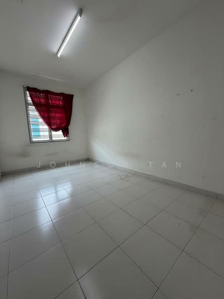 2-storey Terraced House for Sale in Taman Lagenda Putra (Kulai) - Johnson Tan - Interior - PropertyGuru.com.my