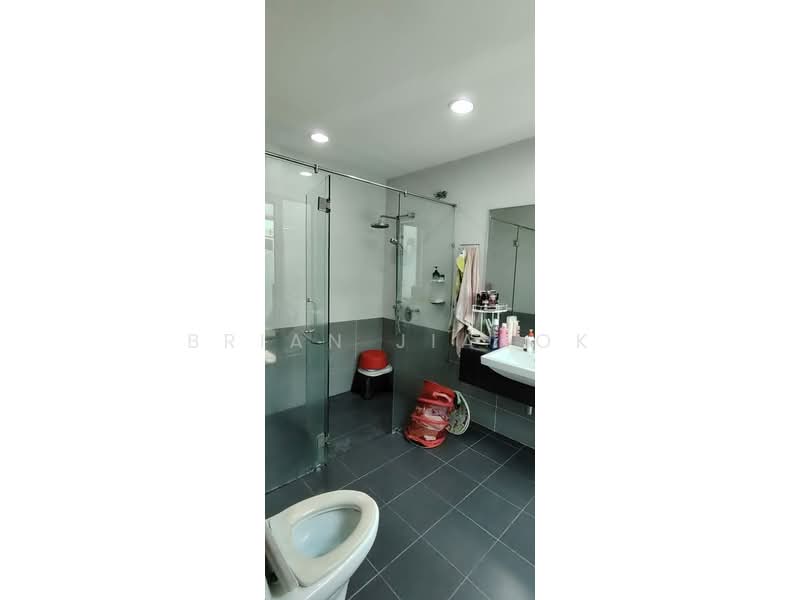 Rumah Teres untuk Dijual di Prima Selayang (Selayang) - Brian JiaKok - Bathroom - PropertyGuru.com.my