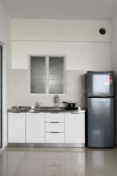 Havana Beach Residences untuk Untuk Disewa - RM 1,900 /bulan, Mac 2026 - Kitchen - PropertyGuru.com.my