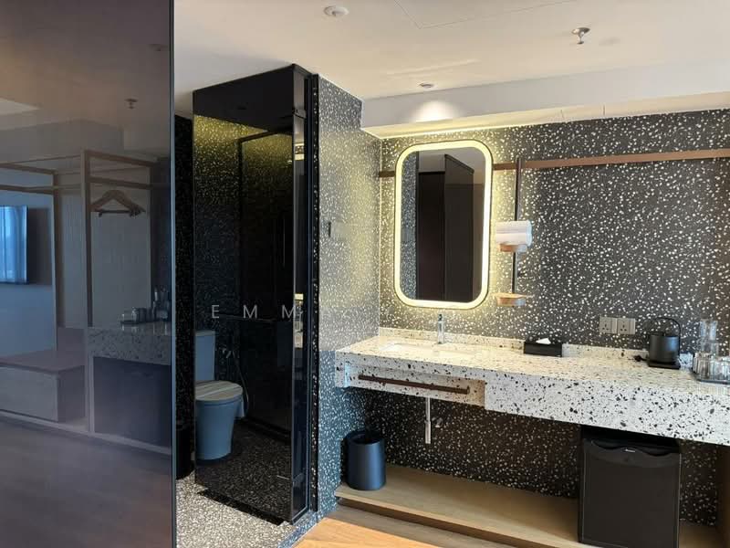 Hotel / Resort for Rent in Bukit Dumbar (Jelutong) - Emma Yeoh - Bathroom - PropertyGuru.com.my