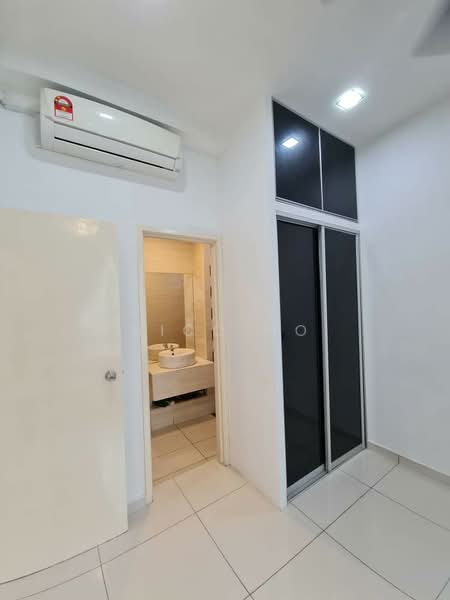 Service Residence for Sale at D'Summit Residences - Nico Ho - Interior - PropertyGuru.com.my