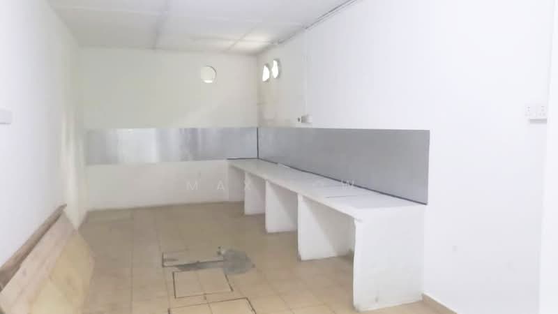 Shop for Rent in Pekan Semenyih (Semenyih) - Max Low - Interior - PropertyGuru.com.my