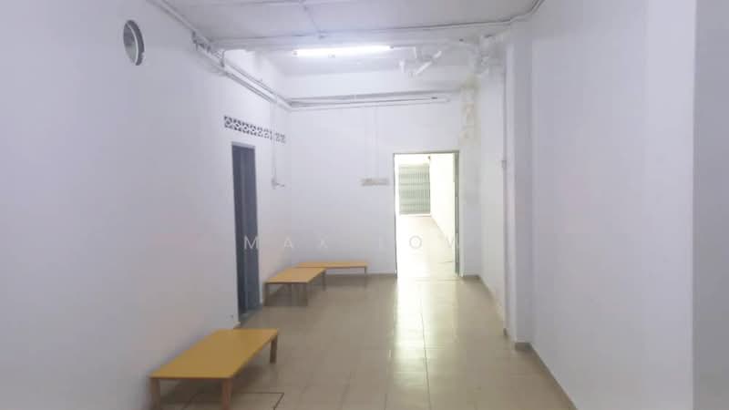 Shop for Rent in Pekan Semenyih (Semenyih) - Max Low - Interior - PropertyGuru.com.my