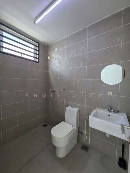 Hijayu 3B Elvina Double Storey Terrace Bandar Sri Sendayan Seremban untuk Untuk Dijual - RM 600,000, Apr 2026 - Bathroom - PropertyGuru.com.my