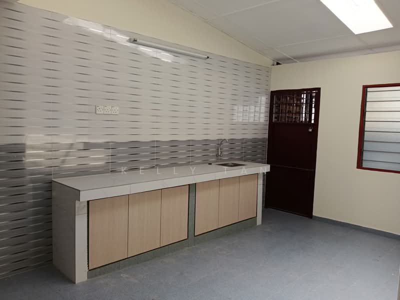2-storey Terraced House for Rent in Taman Ipoh Timur (Ipoh) - Kelly Tan - Kitchen - PropertyGuru.com.my