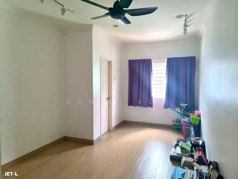 2.5-storey Terraced House for Sale in Kampung Batu Belah (Klang) - Daniel Kok - Living Room - PropertyGuru.com.my