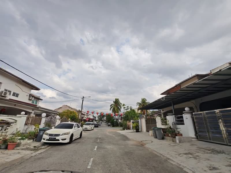 Jalan Hang Kasturi Double Storey Terrace House untuk Untuk Dijual - RM 660,000, Apr 2026 - Exterior - PropertyGuru.com.my