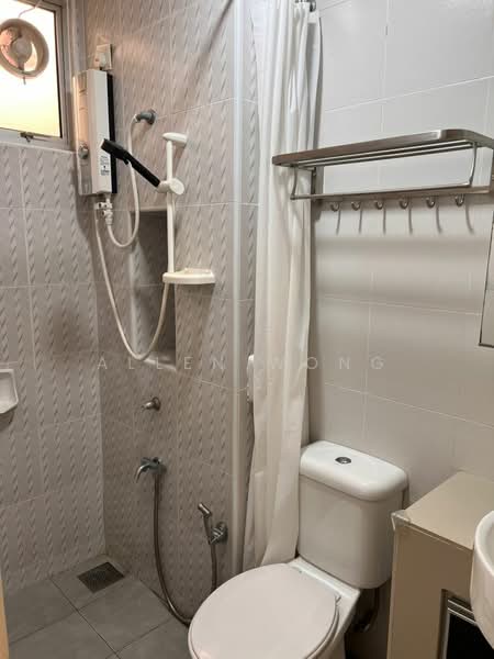 Austin Suites (Permata Austin) untuk Untuk Disewa - RM 1,600 /bulan, Apr 2026 - Bathroom - PropertyGuru.com.my