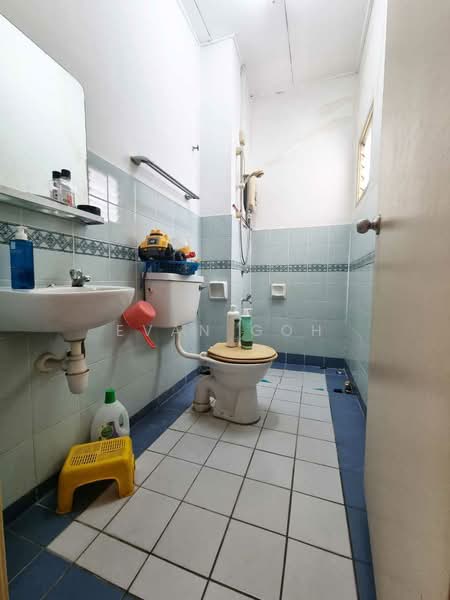 2-storey Terraced House for Sale in Bandar Kinrara Seksyen 5 (Bandar Kinrara) - Evan Goh - Bathroom - PropertyGuru.com.my