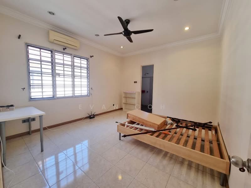 Rumah Berkembar untuk Dijual di Bandar Nusaputra (Puchong) - Evan Goh - Bedroom - PropertyGuru.com.my
