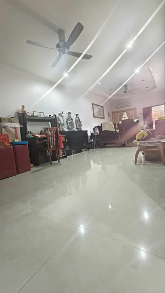 LORONG JELUTONG BATU LANCHANG untuk Untuk Dijual - RM 1,200,000, Mac 2026 - Living Room - PropertyGuru.com.my