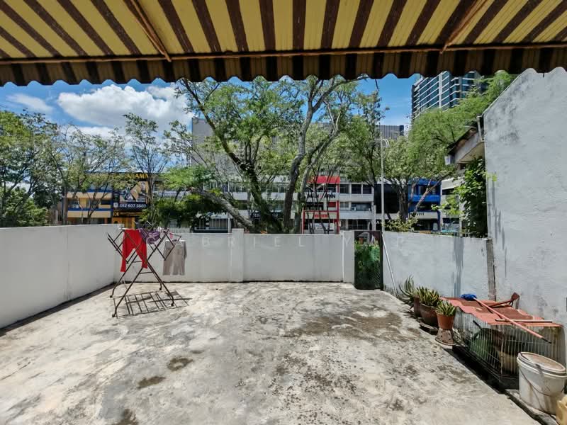 2-storey Terraced House for Sale in Damansara Jaya (Petaling Jaya) - Gabriel Yap - Exterior - PropertyGuru.com.my