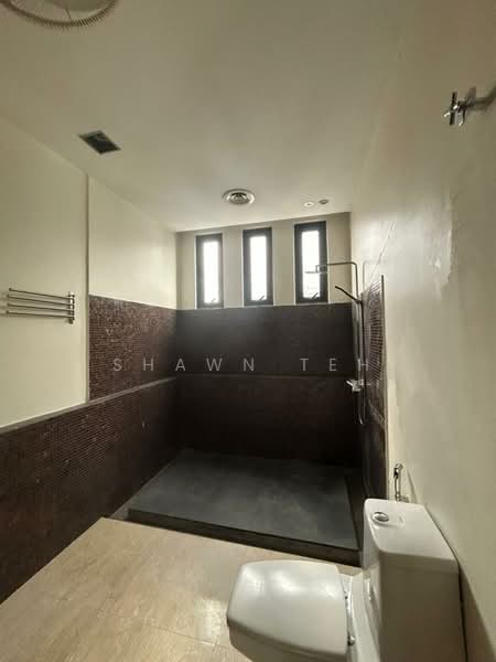 Bungalow for Rent in Petaling Jaya (Selangor) - Shawn Teh - Bathroom - PropertyGuru.com.my
