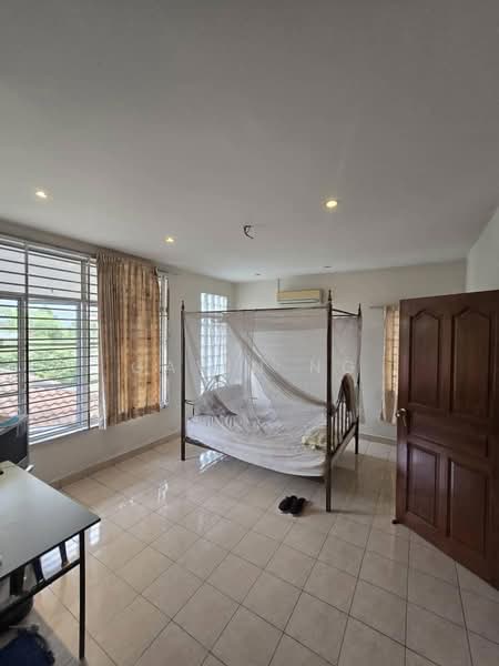 Taman Mutiara Rini untuk Untuk Dijual - RM 790,000, Apr 2026 - Bedroom - PropertyGuru.com.my