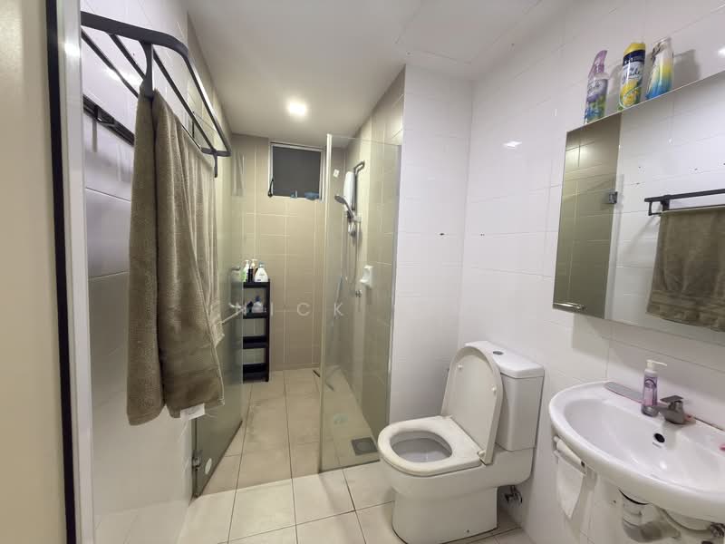 Condominium for Sale at The Zest @ Kinrara 9 - Nick Sim - Bathroom - PropertyGuru.com.my
