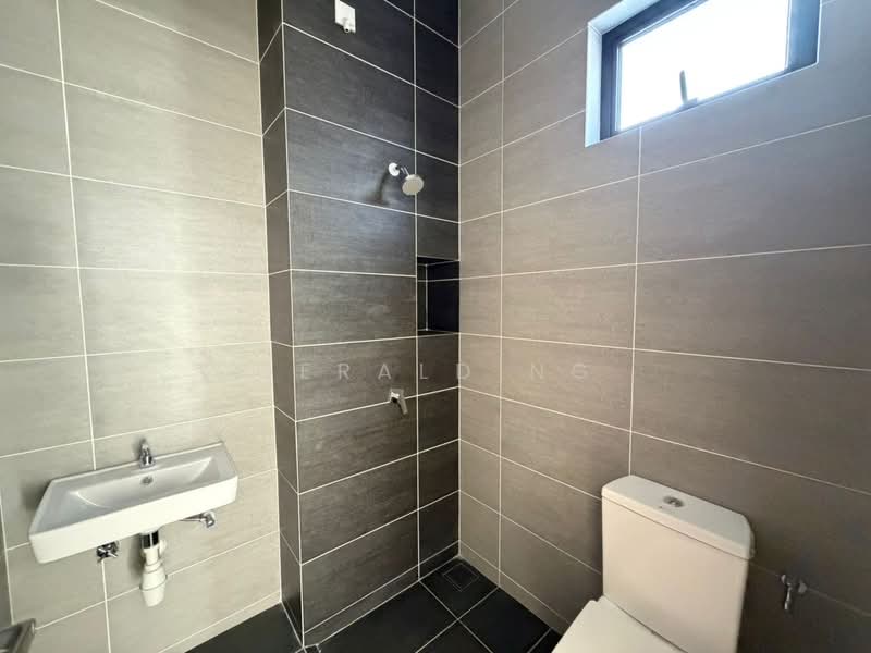 Terraced House for Sale in Bandar Dato Onn (Tebrau) - Gerald Ng - Bathroom - PropertyGuru.com.my