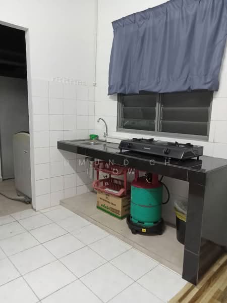 Taman Selayang Makmur untuk Untuk Disewa - RM 1,000 /bulan, Apr 2026 - Kitchen - PropertyGuru.com.my