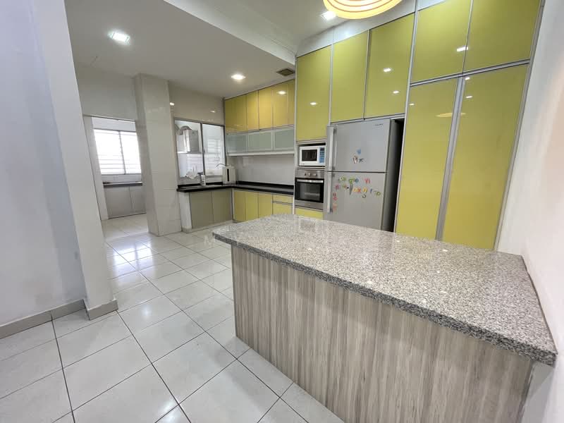 2-storey Terraced House for Rent in Shah Alam (Selangor) - Loki Loh Loh - Kitchen - PropertyGuru.com.my