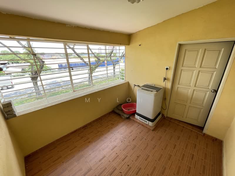 2-storey Terraced House for Rent in Shah Alam (Selangor) - Loki Loh Loh - Balcony - PropertyGuru.com.my