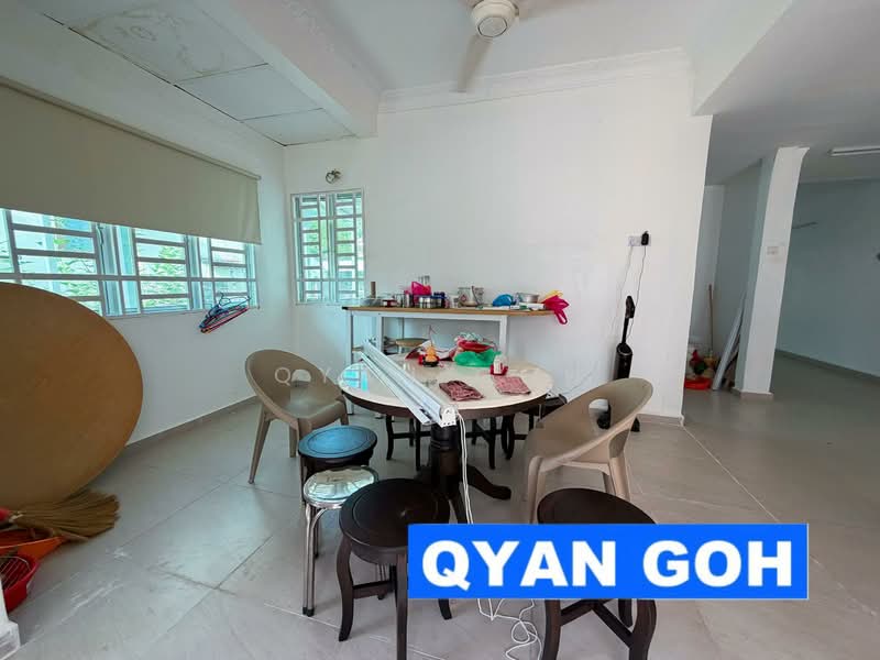 2-storey Terraced House for Rent in Taman Pekaka (Sungai Dua) - Qyan Goh - Dining Room - PropertyGuru.com.my