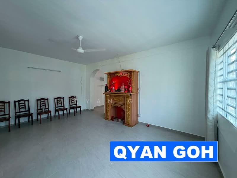 2-storey Terraced House for Rent in Taman Pekaka (Sungai Dua) - Qyan Goh - Living Room - PropertyGuru.com.my
