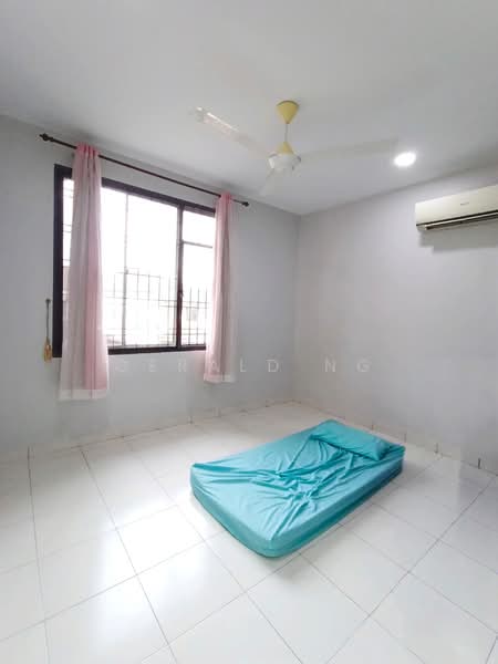 2-storey Terraced House for Sale in Skudai (Johor) - Gerald Ng - Bedroom - PropertyGuru.com.my