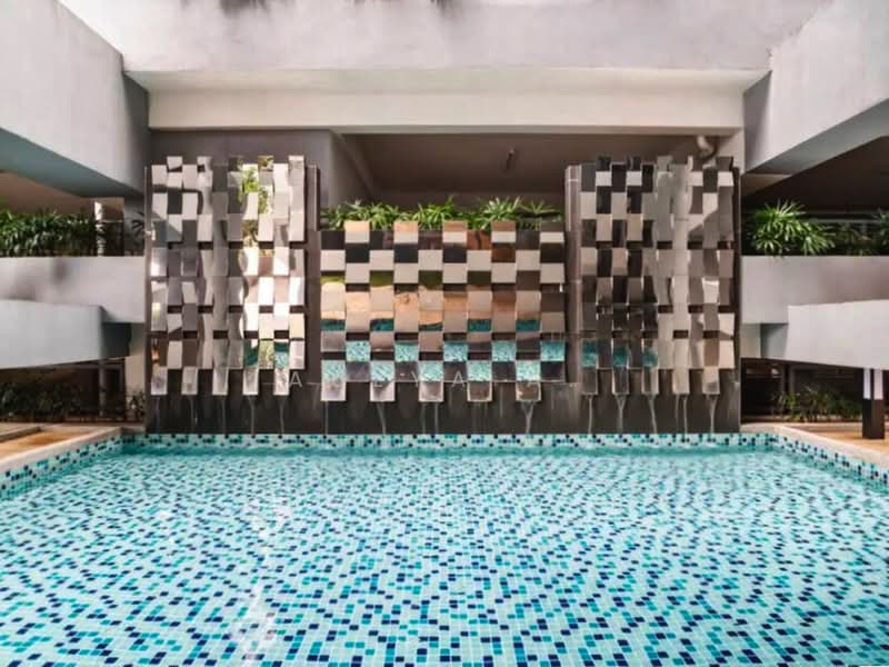 Neu Suites untuk Untuk Disewa - RM 2,300 /bulan, Mac 2026 - Pool - PropertyGuru.com.my