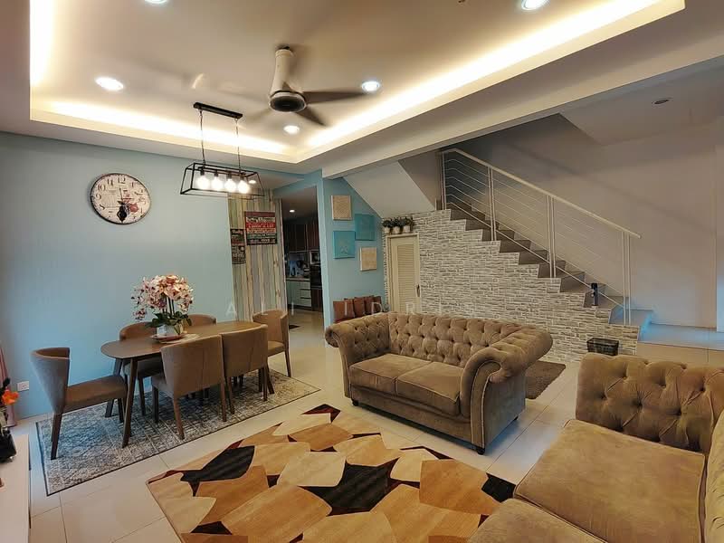 Royal Ivory 2 untuk Untuk Dijual - RM 570,000, Apr 2026 - Living Room - PropertyGuru.com.my