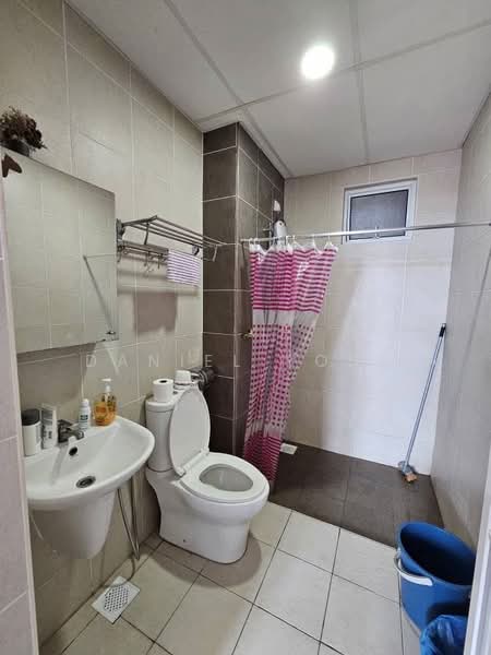 Pangsapuri Tanah Emas (Golden Sands) untuk Untuk Dijual - RM 538,000, Mac 2026 - Bathroom - PropertyGuru.com.my