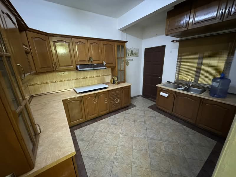 Section 6 @ Kota Damansara untuk Untuk Dijual - RM 800,000, Mac 2026 - Kitchen - PropertyGuru.com.my