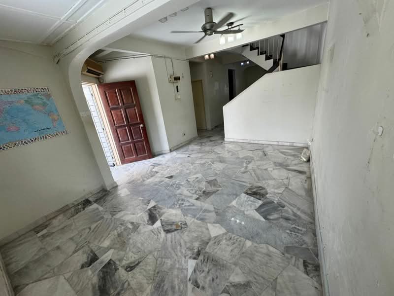 Section 6 @ Kota Damansara untuk Untuk Dijual - RM 800,000, Mac 2026 - Living Room - PropertyGuru.com.my