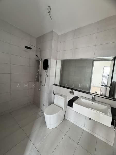 2-storey Terraced House for Sale in Elmina (Shah Alam) - Amril Najmin - Bathroom - PropertyGuru.com.my
