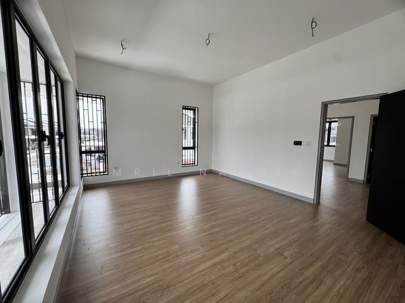 2-storey Terraced House for Sale in Elmina (Shah Alam) - Amril Najmin - Living Room - PropertyGuru.com.my