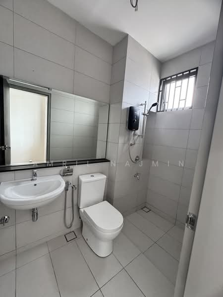 2-storey Terraced House for Sale in Elmina (Shah Alam) - Amril Najmin - Bathroom - PropertyGuru.com.my