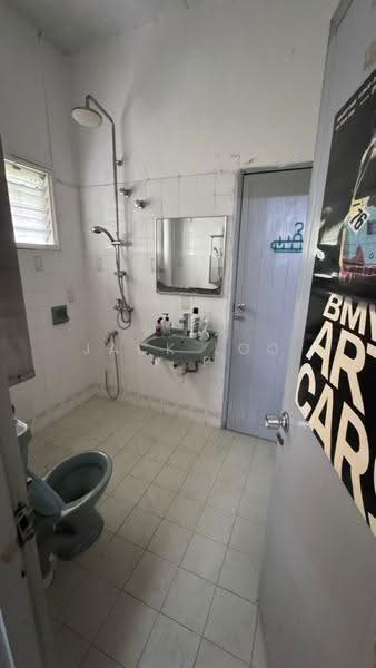 Rumah Berkembar untuk Dijual di Shah Alam (Selangor) - jack loo k f - Bathroom - PropertyGuru.com.my
