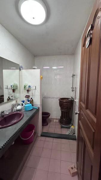Rumah Berkembar untuk Dijual di Shah Alam (Selangor) - jack loo k f - Bathroom - PropertyGuru.com.my