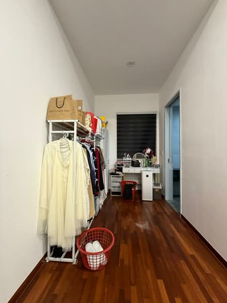 Semi-Detached House for Sale in Setia Utama (Setia Alam) - Daniel Kok - Corridor - PropertyGuru.com.my