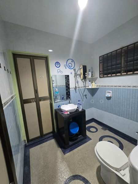 2-storey Terraced House for Rent in Bandar Baru Permas Jaya (Permas Jaya) - Wendy Too - Bathroom - PropertyGuru.com.my