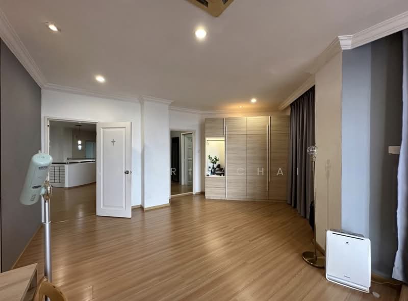 De Summit Condominium untuk Untuk Dijual - RM 1,250,000, Apr 2026 - Living Room - PropertyGuru.com.my