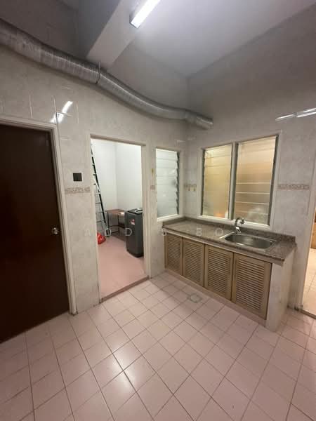 Evergreen Park Scot Pine untuk Untuk Disewa - RM 1,400 /bulan, Mac 2026 - Kitchen - PropertyGuru.com.my